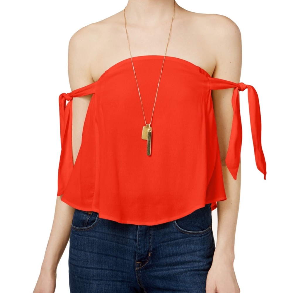 ASTR the label Havana Off the Shoulder Top